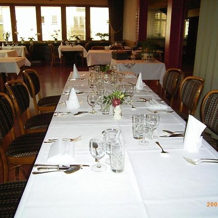 Hotel Restaurant Braas Esch-sur-Sûre Dış mekan fotoğraf